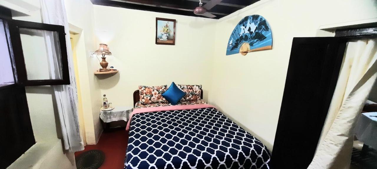 Napoklu Sardar Bahadur'S Heritage Bungalow Estate Stay מראה חיצוני תמונה